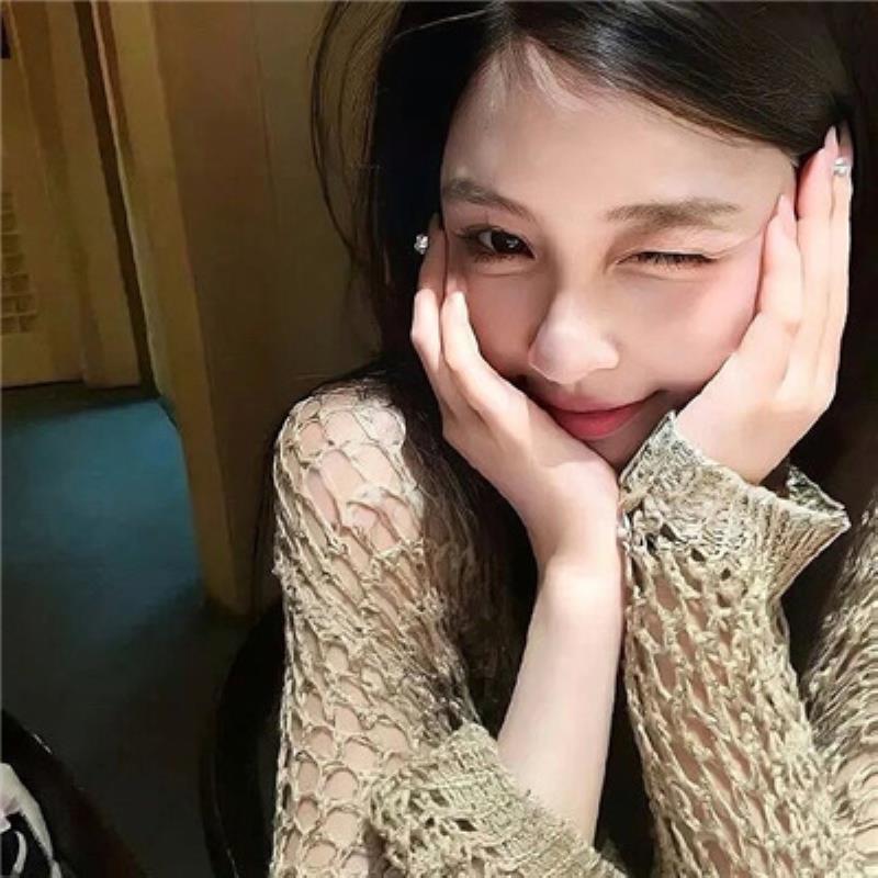 成都美女伴游预约试穿员莫半双小姐姐-资讯